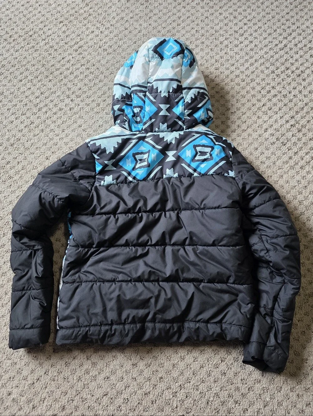 The North Face Girls' Reversible Blue Patterned And Black Puffer Jacket